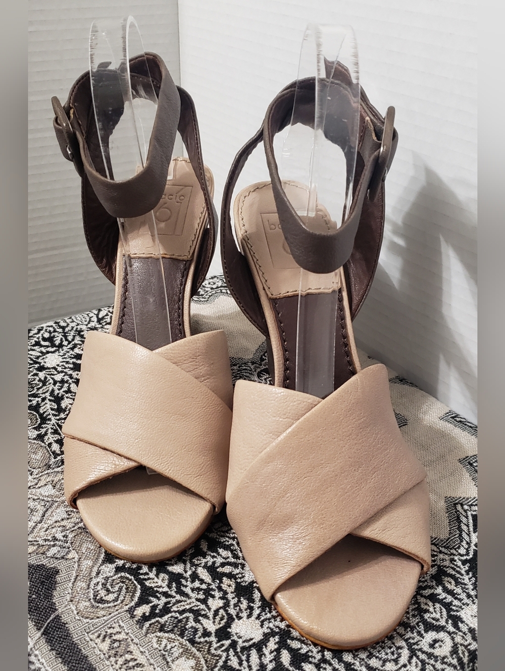BACIO 61 Betulla Taupe Leather Wedge Sandals. Size 8